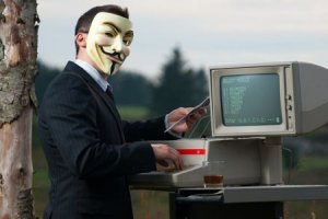 Anonymous, Stratfor e la battaglia per la trasparenza