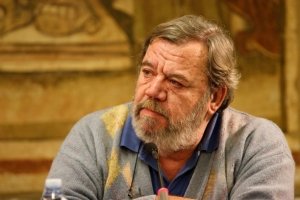 "Ho sempre scritto sapendo più di uomini che di ruote lenticolari". Intervista a Gianni Mura