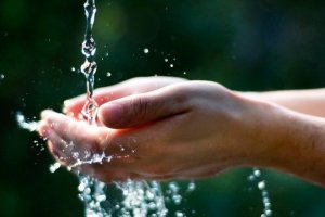 Acqua: crisi idrica e speculazioni miliardarie