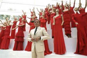 Il setaccio Italia ha venduto Valentino. Il suicidio dell'addio al made in Italy