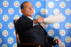 La rabbia e le incertezze di Berlusconi