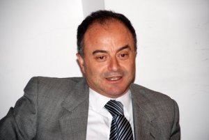 Gratteri e quelle scorte che non hanno bisogno di fare showbiz