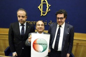 Calearo cede alle polemiche: "Mi dimetto"