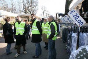 Le ronde dei cittadini : tarda ancora ad arrivare l'Illuminismo