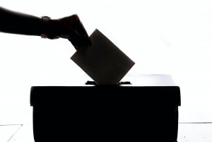 L'illusione delle elezioni amministrative
