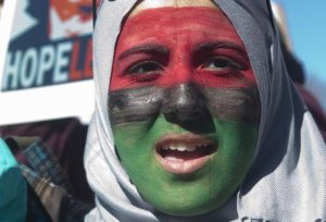 Libia e le menzogne dei media. Testimoni raggiunti telefonicamente ci raccontano un'altra verità