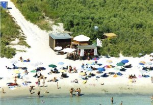 Razzismo in spiaggia a Follonica