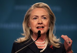 La grande contraddizione: la “femminista” Hilary Clinton è finanziata dall'Arabia Saudita e da altri regimi che violano i diritti delle donne