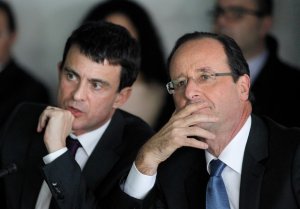 Elezioni in Francia. Valls: "Se vince il Fn c'è rischio di guerra civile". Ma si può essere più bestie di così?