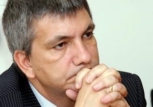 Vendola indagato per concussione, in una videolettera su Youtube il suo commento