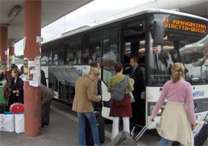 E' giusto intitolare il piazzale della stazione Anagnina a Maricica?