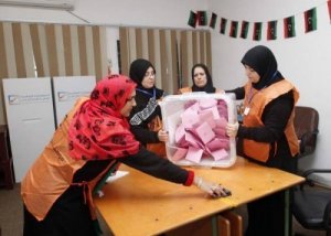 Libia, due ex parlamentari rischiano la pena di morte per una vignetta