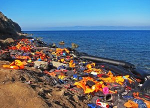 I migranti trattati come dei rifiuti