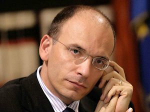 Letta chiarisce su Bilderberg. Ma se non controllano il Pd, come possono controllare il mondo?
