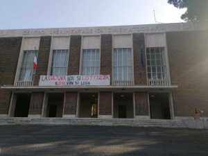 Il centro di cinematografia protesta contro il Governo