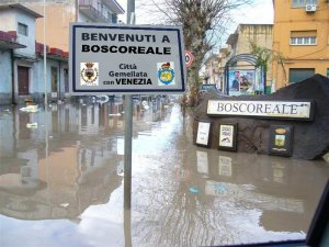 A Boscoreale (NA) dovrebbero andare al ballottaggio gli astenuti con il 26,39%, ma non è consentito