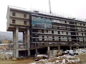 A L'Aquila le costruzioni passano dalle C.A.S.E. alle Palafitte