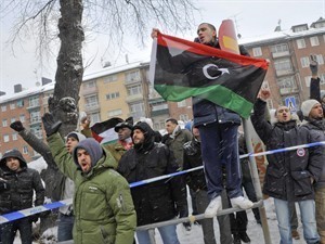 Libici con la bandiera del Regno di Libia