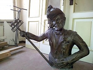 Lo sfratto della statua di Totò, triste evoluzione dell'unità d'Italia