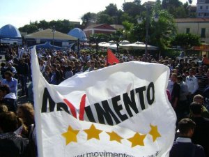 Caro biglietti e mancata concorrenza nel Golfo di Napoli: quattro eurodeputati interrogano l'UE