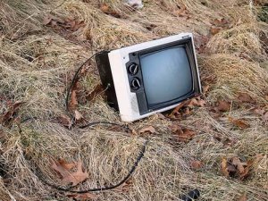Gli italiani dicono addio al TG e s'informano sul web