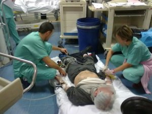 Ospedale San Camillo di Roma nel caos, pazienti operati per terra