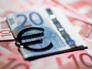 Conti pubblici. L'Italia non sta peggio degli altri, ma è lo spread che la strangola