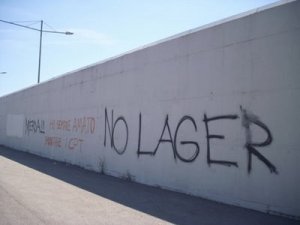 CIE: i lager che la politica ignora e di cui i giornalisti non possono scrivere