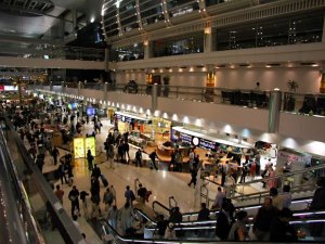 25 aprile e 1° maggio? Nei centri commerciali