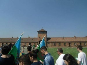 Rom, sinti e caminanti: la Resistenza è inziata il 16 maggio 1944 ad Auschwitz