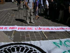 L'Aquila a sedici mesi dal sisma: rassegnarsi o continuare a lottare