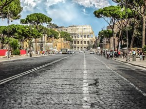 Manifestazioni antagoniste a Roma sulla questione ucraina: i soliti show inconcludenti