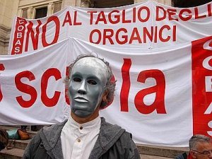 Salerno. Rivolta precari. A rischio l'inizio dell'anno scolastico