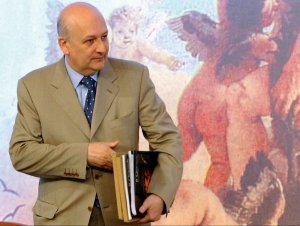 Bondi respinta la sfiducia: "La cultura si fa in televisione"