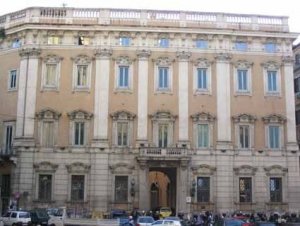 Napoli: palazzo Fuga, a 30 anni dal sisma il restauro è ancora lontano