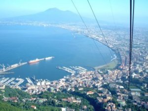 Napoli: è di nuovo guerra