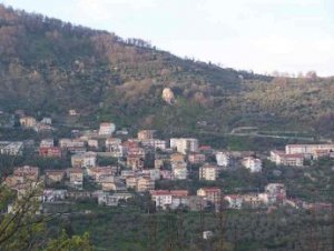 La pirite e l'acqua bianca. Viaggio nell'ex miniera di Catanzaro