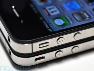 Apple Ridisegna l'Antenna di iPhone 4