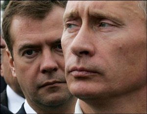 Kiev: Medvedev minaccia Yushenko con una carica aggressiva sinora inusitata
