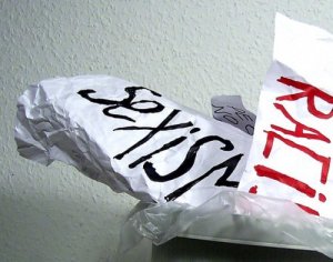 La legge contro l'omofobia trombata un'altra volta dal Parlamento