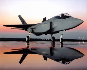 Caccia F-35: spenderemo 17 miliardi per degli aerei difettosi