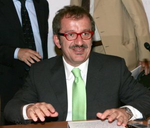 L'UE, su proposta dell'Italia, apre le porte a bosniaci ed albanesi mentre si prepara a chiuderle, in parte, ai Romeni