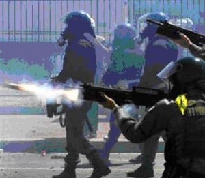 Violenze, pestaggi e torture al G8 di Genova