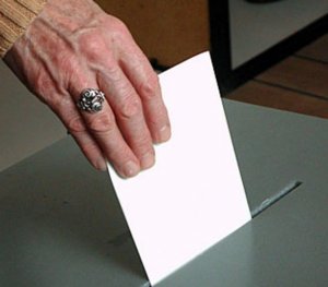 Primarie Napoli e Bologna, exit poll e liveblogging