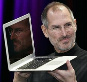 Ricordando Steve Jobs: il lato oscuro della Apple