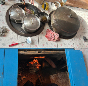A traditional kitchen in South Korea. The furnace serves as both a stove and a floor-heating system.
