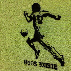 Maradona | Tra "coccodrilli" e cliché