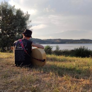 "Dal Sottosuolo" è il settimo singolo del cantautore Teo gfo