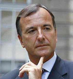 Rapporti tesi tra Frattini e Diaconescu, ma si inizia a parlare.