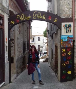 Un angelo in cammino per il mondo